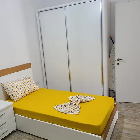 Jl Tirana * Radhimë