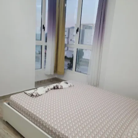 Jl Tirana Апартаменты